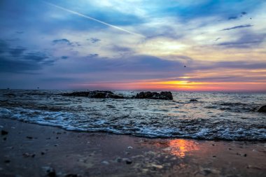 Denizde gün batımı