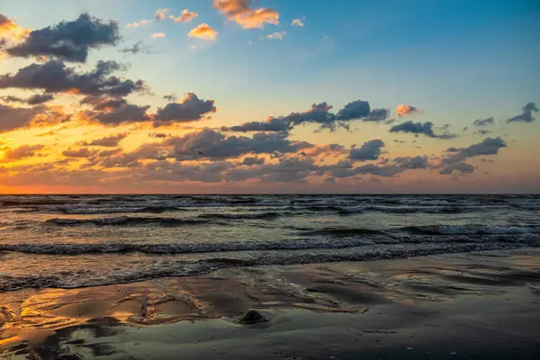 Baltık Denizi 'nde gün batımı