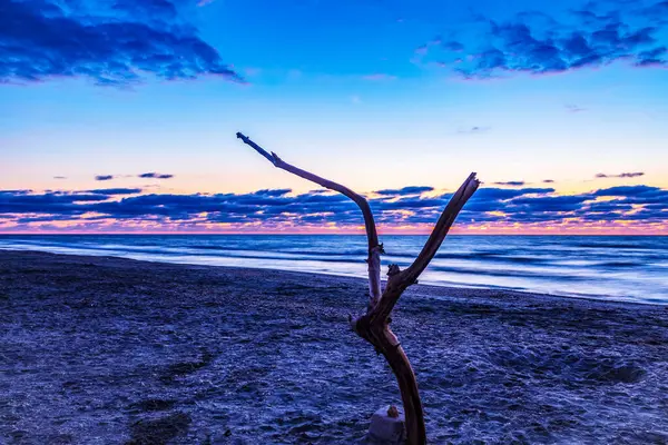 gün batımında Baltık Denizi