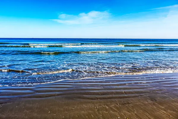 Deniz manzarası çok güzel. Doğa