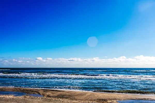 güneşli deniz manzarası
