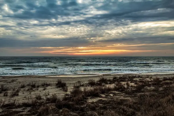 gün batımında Baltık Denizi
