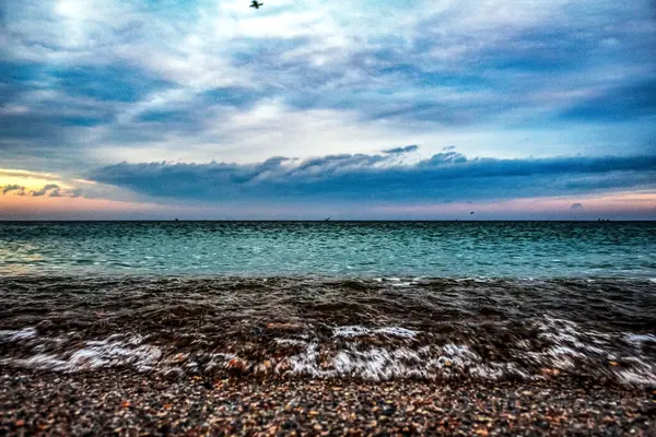 Denizde güzel bir gün batımı