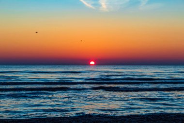 Denizde gün batımı