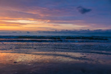 Denizde gün batımı
