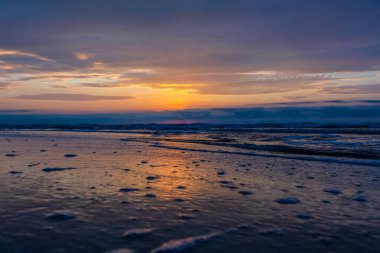 Baltık Denizi 'nde gün batımı