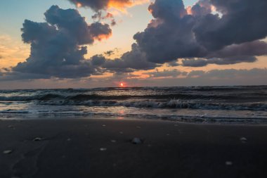Baltık Denizi 'nde güzel bir gün batımı