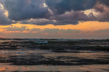 Karadeniz'de günbatımı.