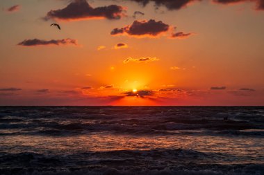 Karadeniz 'de güzel bir gün batımı.