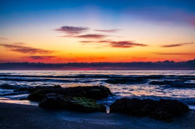 Denizde güzel gün batımı