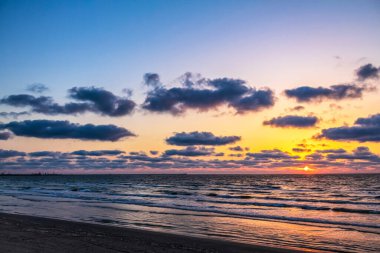 Baltık Denizi 'nde gün batımı