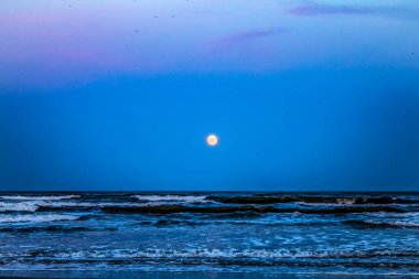 Yukarıdan deniz manzarası.