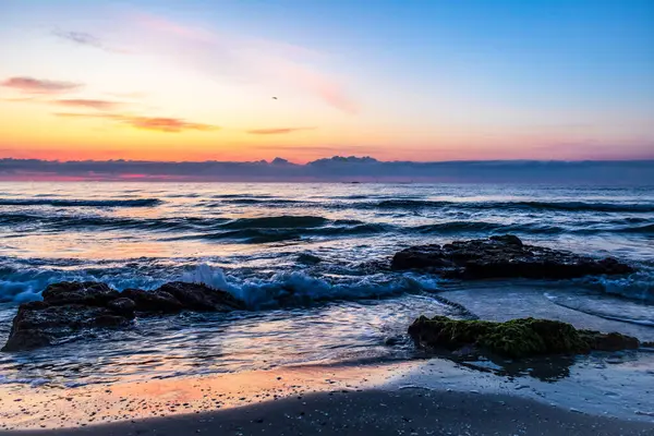 Denizin Üzerinde Gün Doğumu