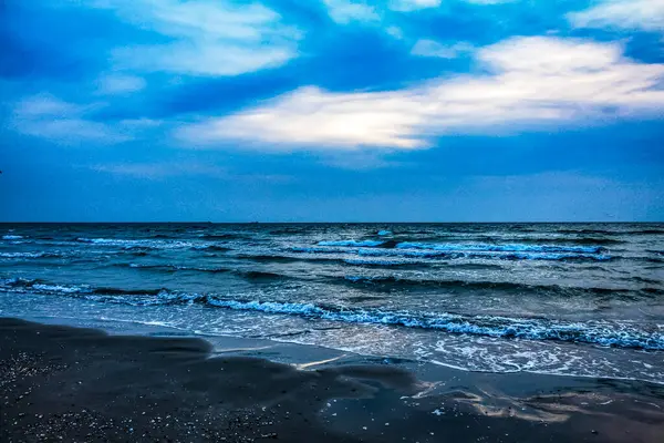 Güzel bir deniz manzarası. Seyahat, doğa.