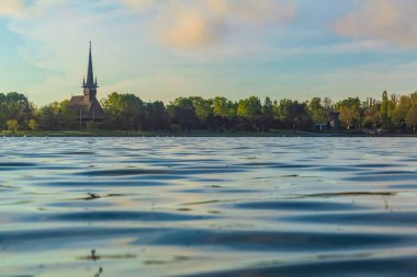 Rusya 'nın başkentinin en ünlü simgesi olan şehirde kutsal bakirenin kutsal üçlüsü kilisesi.