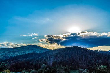 Karpatlar 'daki güzel dağ manzarası. ukraine.