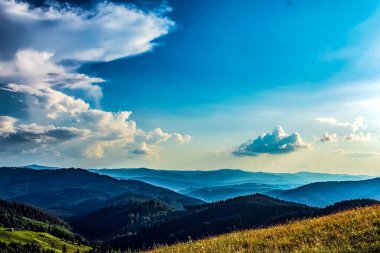 Karpat Dağlarının güzel manzarası