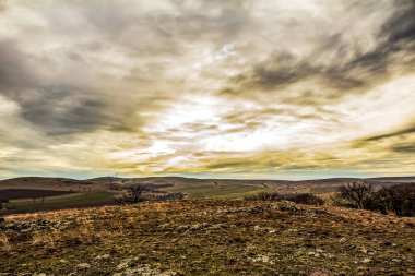 Sonbaharda dağların manzarası