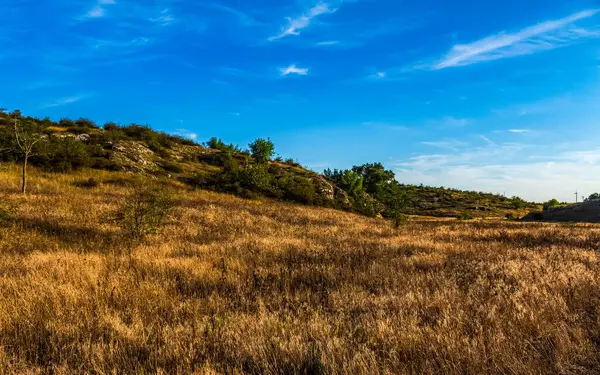 bir dağ güzel gün batımı.