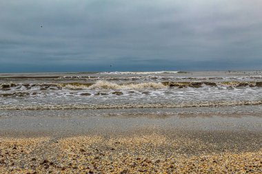 İsrail 'in kuzeyindeki Akdeniz kıyısında.