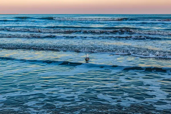 Denizin üzerinde gün batımı