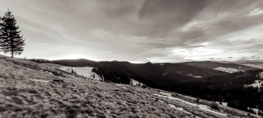 Dağların güzel manzarası