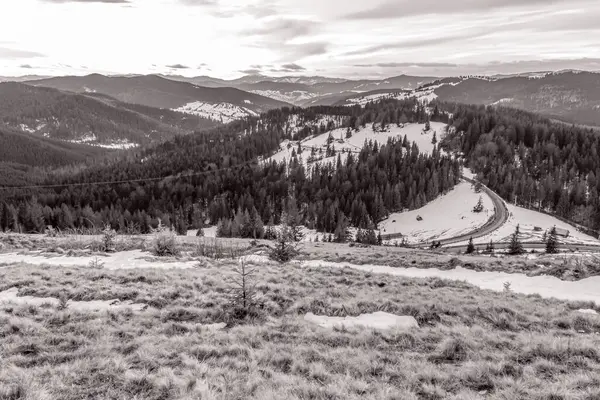 Amerika Birleşik Devletleri 'ndeki Colorado' daki sıradağların manzarası