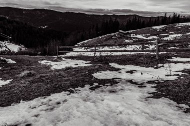 Dağların güzel manzarası