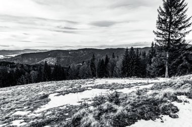 Dağların güzel manzarası, seyahat konsepti.