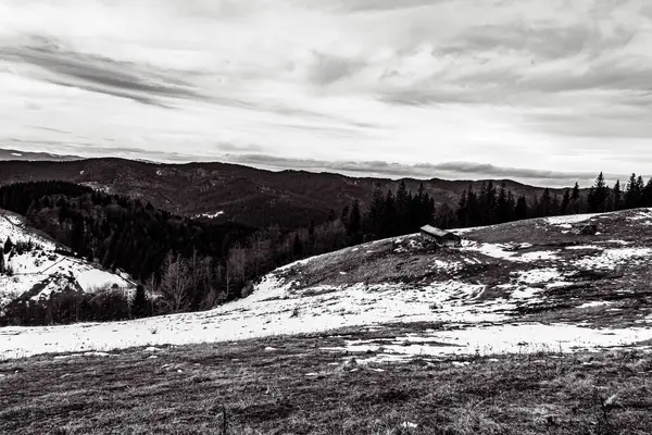Dağların güzel manzarası