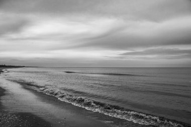 Deniz kıyısının güzel manzarası