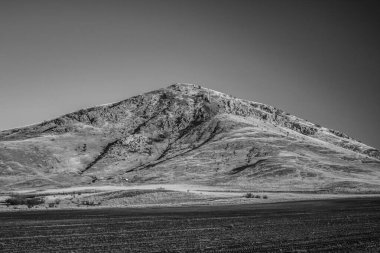 Karlı güzel dağ manzarası