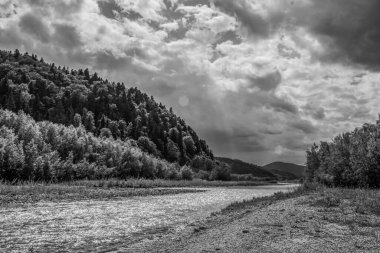 Dağların güzel manzarası