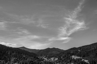 Dağların güzel manzarası