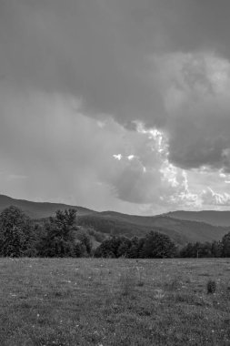 Dağların güzel manzarası