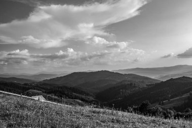 Karpatlar 'daki güzel dağ manzarası