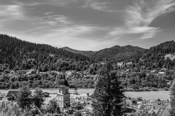 Alplerin güzel manzarası