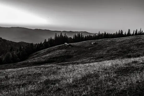 Dağlardaki dağ manzarası