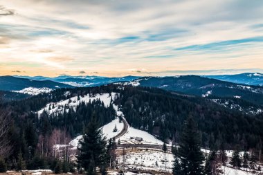 Dağdan kış manzarası