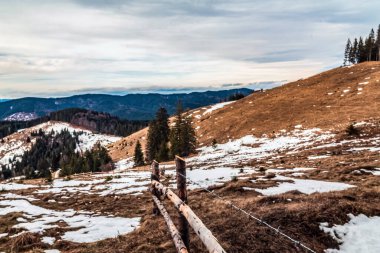 Sonbahar aylarında Ukrayna Karpatlar