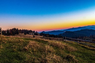 Dağların güzel manzarası