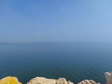 Deniz manzarası çok güzel. Doğa