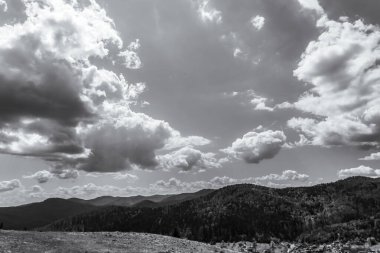 Dağların güzel manzarası