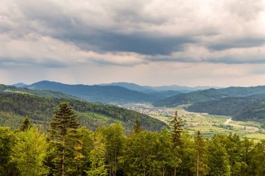 Dağların güzel manzarası
