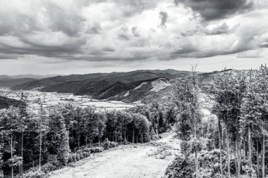 Dağların güzel manzarası