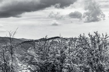 Dağların güzel manzarası