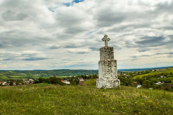 Hill Hill Hill 'deki kilisede.