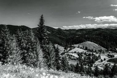 Dağların güzel manzarası