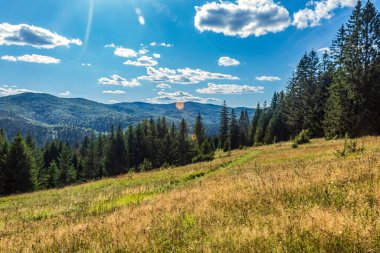 Dağların güzel manzarası