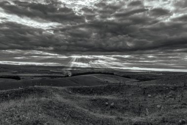 Bulutlu gökyüzü ile güzel bir manzara